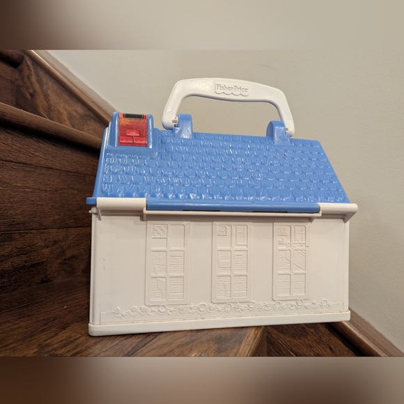 Vintage Fisher Price Little People Birthday Party Carry Case & Figures - Picture 3 of 9